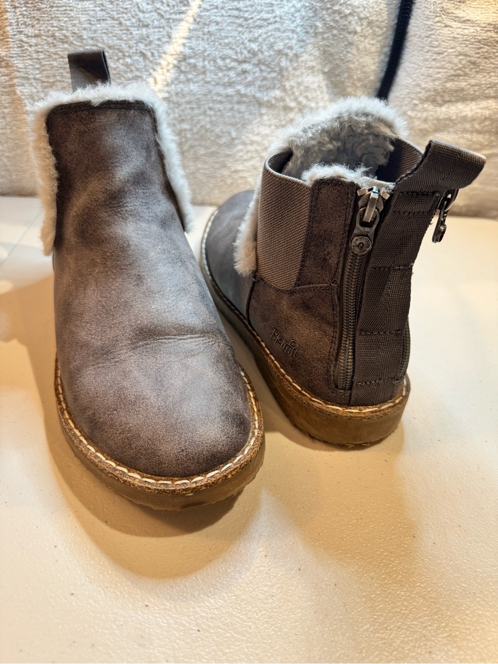 Chillin Stone by Blowfish Gray Leather Ankle Booties, size 9.